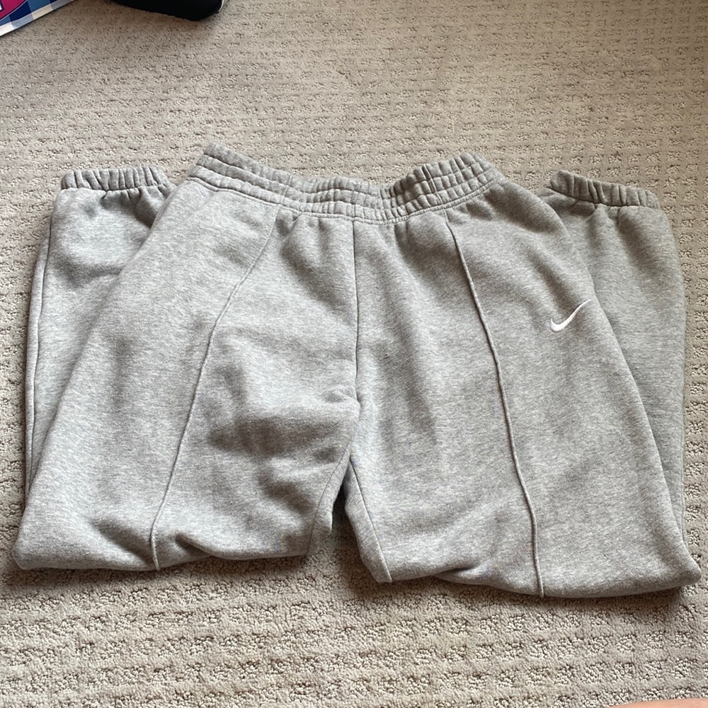 sweat pants